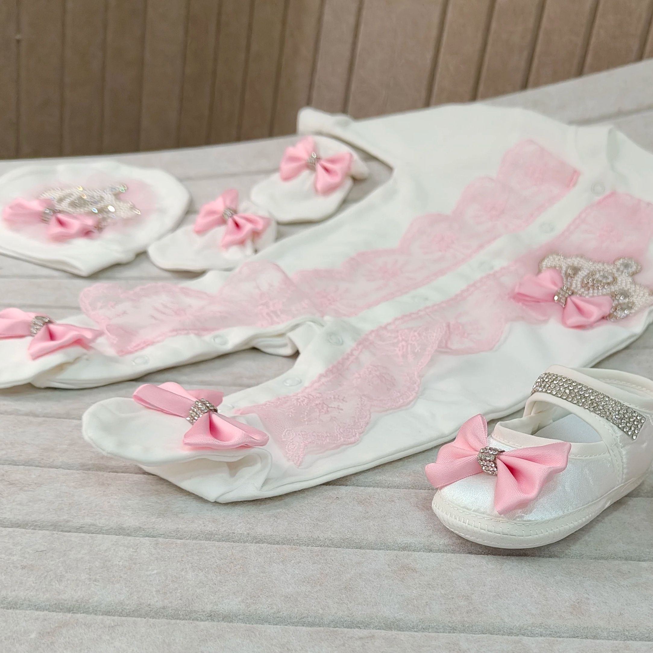 Baby Nursery Outfits - Bienvenido a casa, mameluco para bebé,